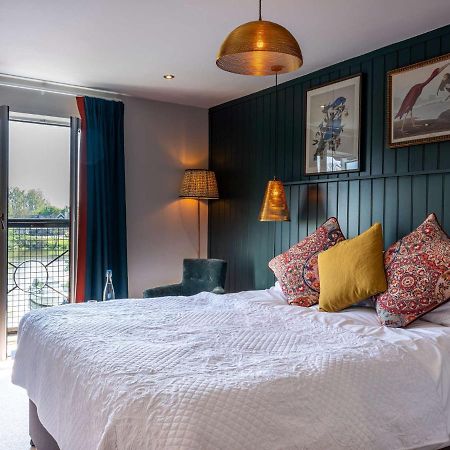The Bridge Hotel Chertsey Kültér fotó