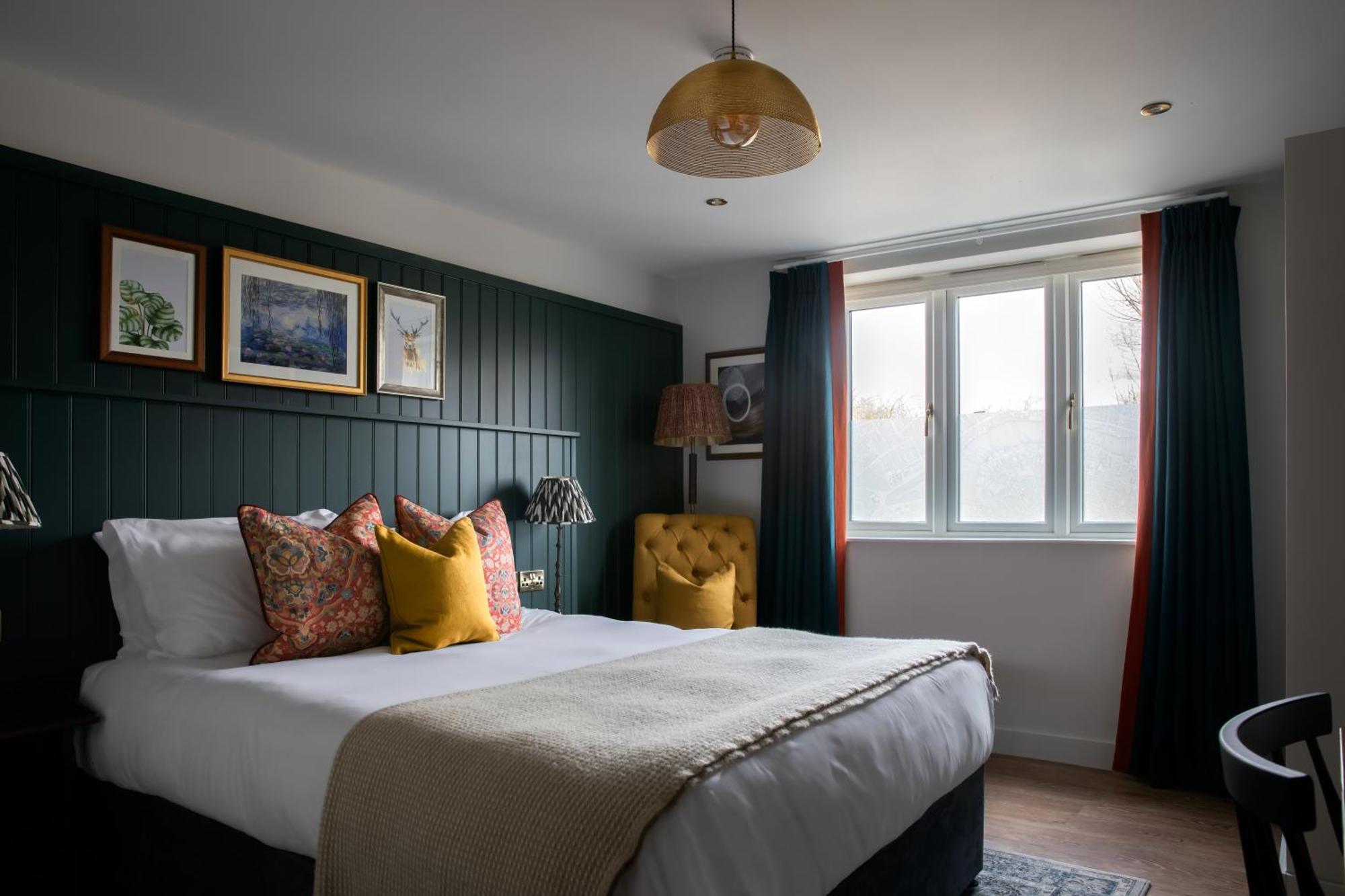 The Bridge Hotel Chertsey Kültér fotó