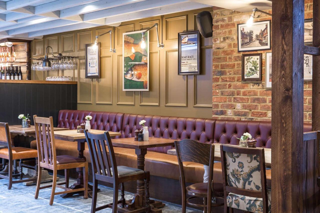 The Bridge Hotel Chertsey Kültér fotó